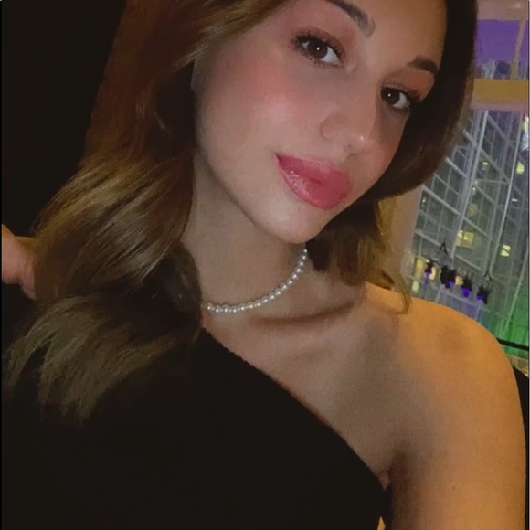 One Shoulder Fitted Top - Picture 2 of 3